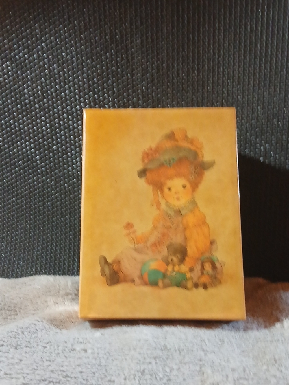 Vintage Illustration Trinket Box in Warm Yellow with Doll Motif - Picture 1 of 6